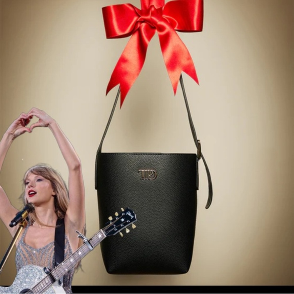 🖤 Taylor Swift “The Tortured Poets Department” Black Crossbody Bag – New in Bag